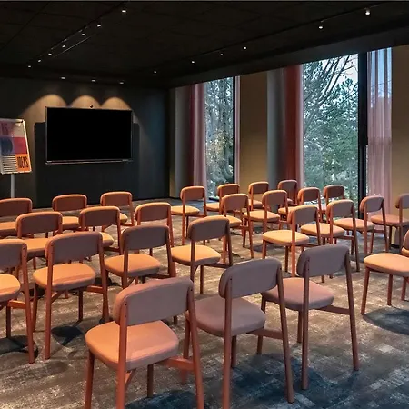 Tribe Lyon Croix Rousse * Caluire-et-Cuire